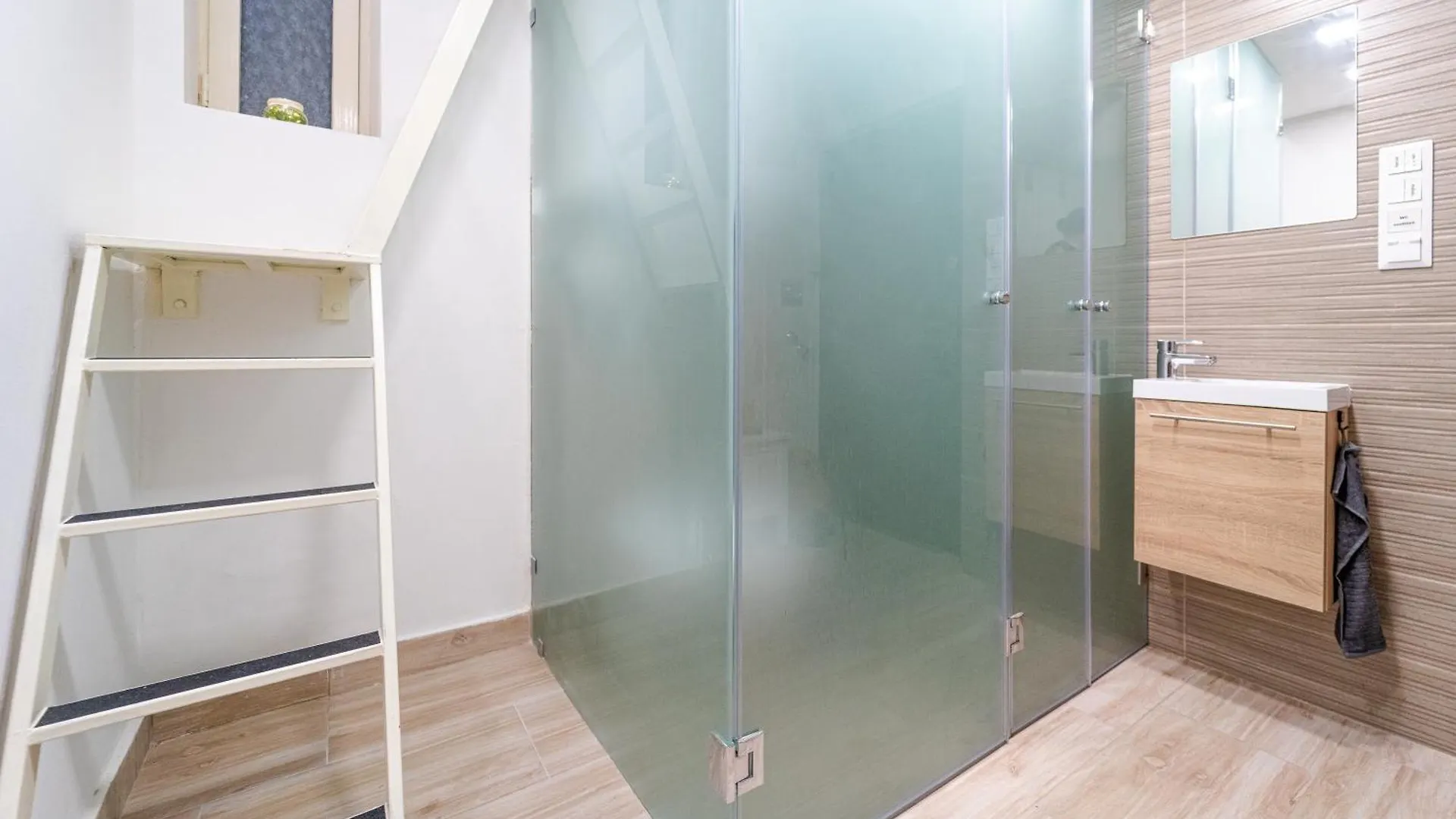 Kalvin Klein Apartment بودابست 0*,  المجر